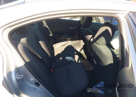 2015 Honda Civic Lx z USA, uszkodzony, nr VIN 19XFB2F53FE261934